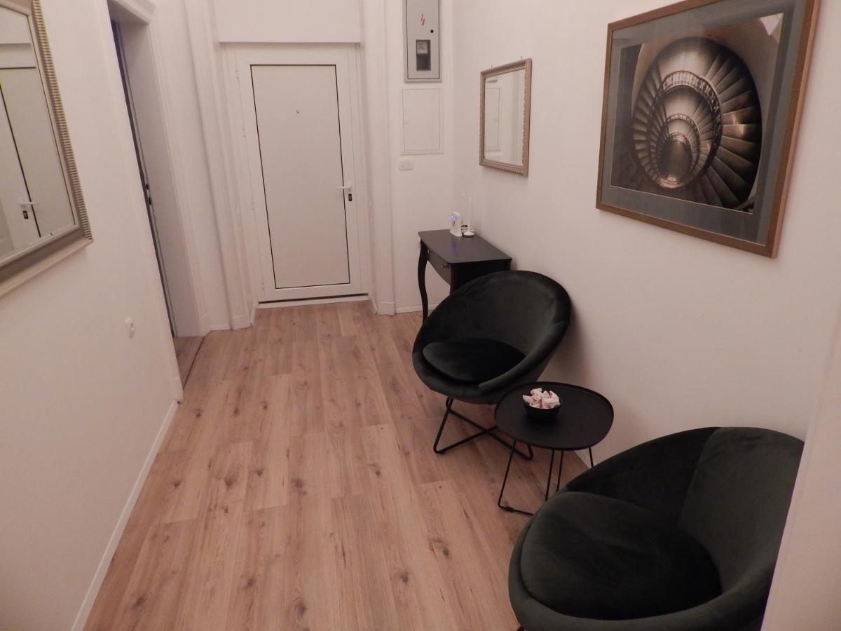 Gold Rooms And Suite 里耶卡 外观 照片